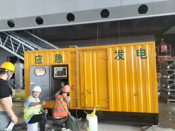 肇州怎样判断空气滤清器是否需要更换？